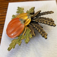 Vintage Harvest Fall Pumpkin Brooch Autumn Halloween Signed KC Gourd Squash