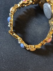 SPATS VINTAGE PEEKABOO LADIES WATCH GOLD TONE WITH STONES LIGHT COLORS WORKS!