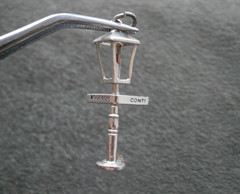 Large Bourbon Conti Lamp Post Vintage Sterling Silver Enamel Bracelet Charm 2.0g