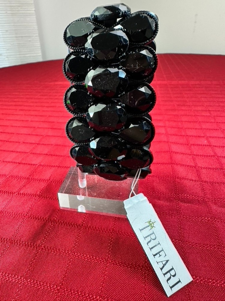 black trifari Expandable Chunky rhinestone bracelet