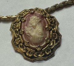 Vintage Gold Tone Cameo Pendant Necklace 23” Long