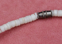 Vintage White & Pink Graduated Heishi Puka Shell Beaded Necklace 15.5 in