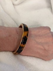 Estate Sale Faux Tortoise Shell Bracelet Hinged Clip On 1/2″ Wide approx6″L