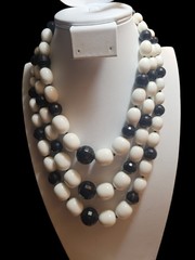 Vtg Black & White Triple Strand Beaded Necklace 1950’s