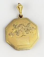 Vintage Art Deco Octagon Locket – 1/20 12K Gold Filled – Etched Floral Design DI