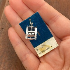 Vintage 925 Sterling Silver Enamel Hearts Ski Lift Pendant Bracelet Charm
