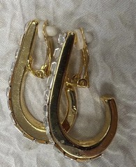 Vintage Gold Plated Baguette Princess Cut Crystal Channel Set 1.5” Clip-on