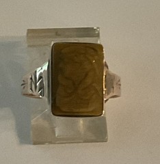 Sweet Victorian 10k Yellow Gold Carved Tiger Eye Cameo Ring 1.90 Grams Size 6