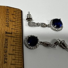 Drop/Dangle Earrings Vintage Dark Blue Round Stone 1” x 0.5” Silver