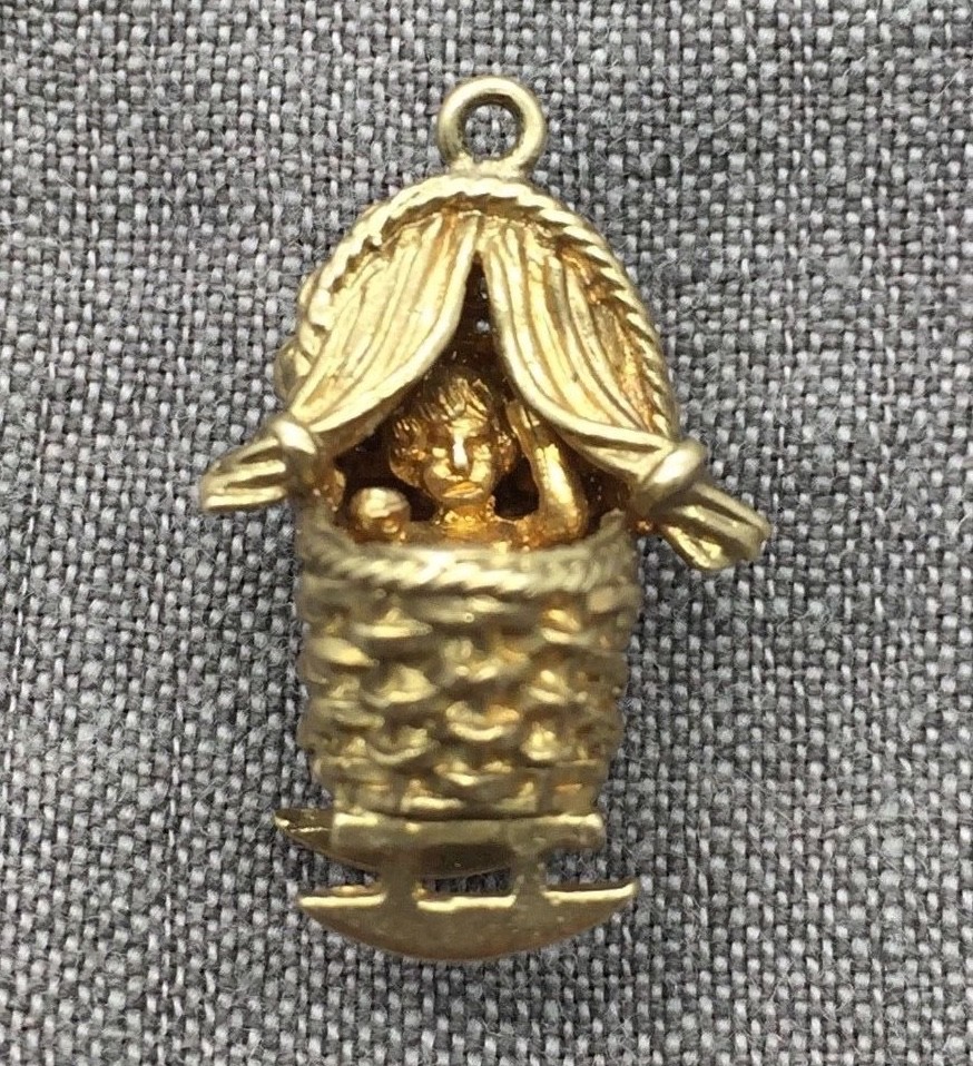 Vintage 9ct Yellow Gold Moses Basket Cradle Bassinet with Baby Charm London