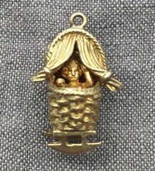 Vintage 9ct Yellow Gold Moses Basket Cradle Bassinet with Baby Charm London