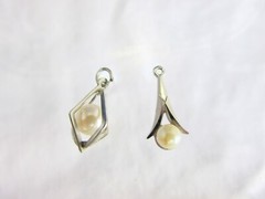 2 Pc Lot Vintage 4mm & 6mm Cultured Pearl Sterling Silver Pendants ONLY