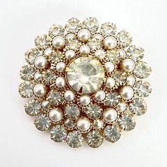 Vtg Judy Lee Domed Gold Tone Clear Frost Rhinestone Faux Pearl Round Pin Brooch