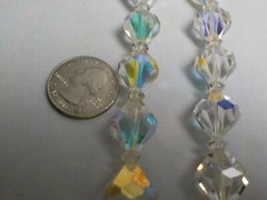 VINTAGE AURO BOREALIS CRYSTAL NECKLACE 21 1/2 INCHES THICK 13.2MM