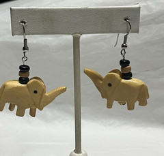Vintage Hand Carved Wood African Animal Beaded Necklace Pierced Earrings Set