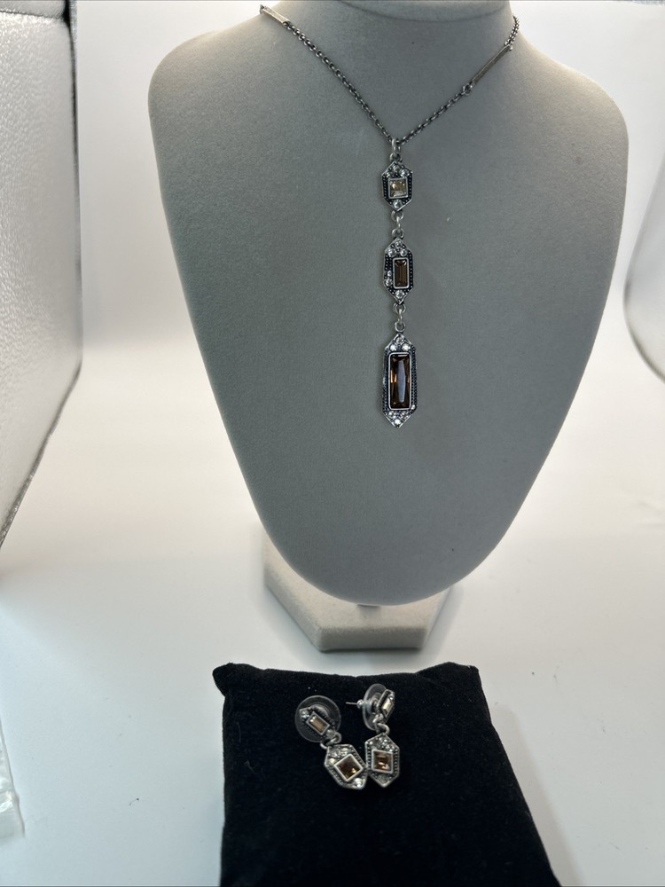 Stunning Art Deco Necklace And Earrings 32+ In. Signed TC With Swarski Crystals