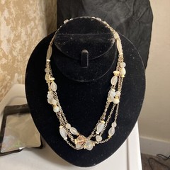 Casual Corner Necklace Vintage Pre-owned