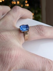 Vintage Art Deco UNCAS Faceted Blue Glass Rhinestone Gold Filled Ring sz 6.25