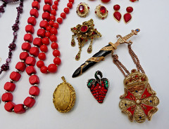 VINTAGE Red Jewelry Lot 17 Pcs 12oz Garnet Set Rhinestone Brooch Movie Prop