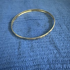 VINTAGE WOMEN’S GOLD BANGLE BRACELET 10”