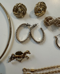 Vintage Costume Jewelry Lot 12 Pairs Earrings & 17 Necklaces Gold & Silver Tone