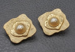 VINTAGE 80s 90s Gold Tone Faux Pearl EARRINGS Hoops Rhinestone Brooch CLIP LOT