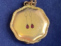 Antique Gold Plated Speidel Locket Necklace Jewelry 17.5″ Amethyst Color *READ*