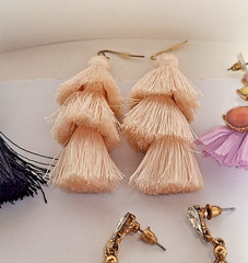 Lot of 5 Pairs Vintage Unbranded & 2 Branded Tassel Fashion Pierced Earrings
