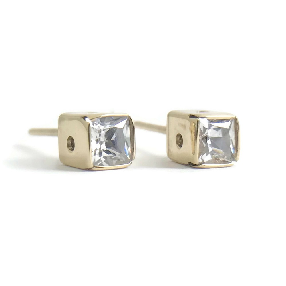Vintage Princess Cut CZ Cubic Zirconia Stud Earrings 14K Yellow Gold, 2.33 Grams