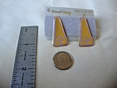 VINTAGE 1970s SAMUEL HUANG DESIGNER CLOISONNE RETRO ABSTRACT PINK STUD EARRINGS