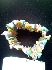 Lot of 2 Vintage Mother-of-Pearl Abalone Shell Stretch Bracelets 1-3/4″ Wide