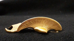 Bijoux Givenchy Vintage Woman’s Pin Brooch Brushed Gold Face Hat Runway Signed