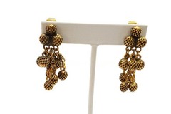 Vintage Clip On Earrings Gold Tone Textured Ball Z3