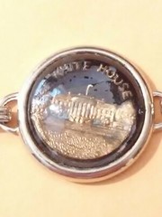 VINTAGE WASHINGTON LANDMARK BRACELET GREAT FOR ANY COLLECTION!
