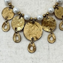 Vtg Gold Tone Coin Necklace Faux Pearl 18” Signed Casual Corner Beach Nautical