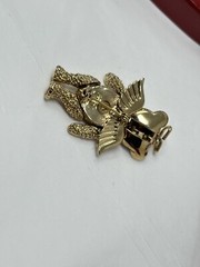 THE BEAR CLUB 24k Gold-Plated Pewter Teddy Bear Pin in Heart Shaped Box 1996