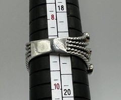 Awesome Vintage Unbranded 925 Sterling Silver Clear Gems Confetti Size 9 Ring