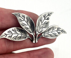 Designer D-A Norway Sterling silver leaf brooch mid-century modern EUC