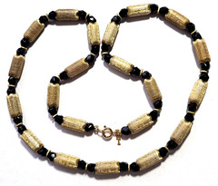 VINTAGE STUNNING BLACK FACETED GLASS TRIFARI NECKLACE