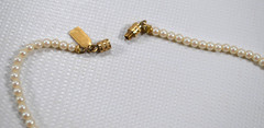 Vtg Signed 1928 Gold Tone Faux Pearl Necklace Drop Teardrop Pendant Rhinestone