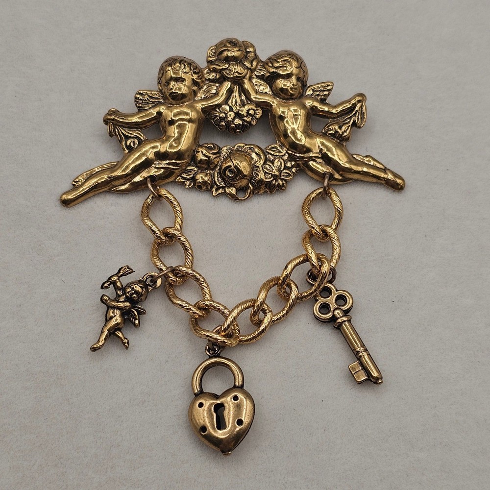 Cherub Heart Charm Valentine Brooch Brass Angels Pin 3″ Love