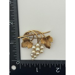 Vintage Krementz Pearl Grapes Leaf Brooch Gold Tone