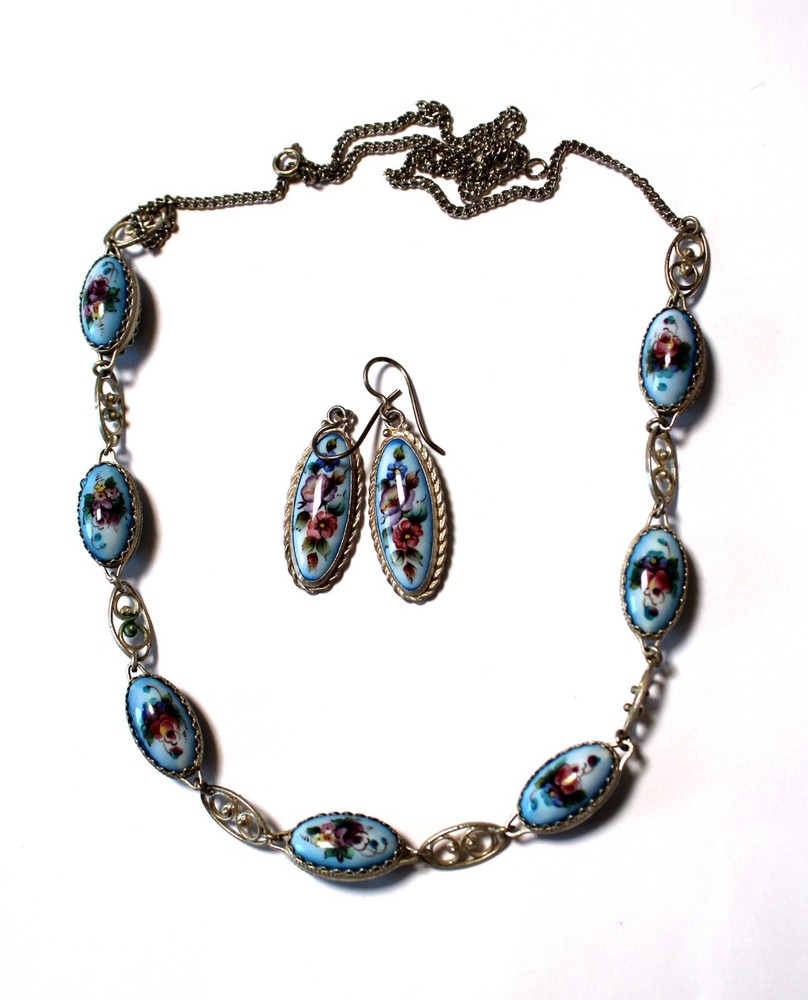 Vintage Russian Enamel Painted Jewelry Set Earrings & Double-Sided Necklace #61