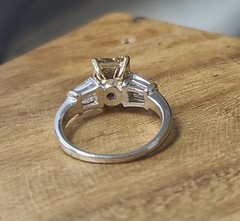 Vintage Platinum Engagement Ring 2.34ct.Natural Champagne Radiant Diamond GIA