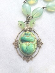VINTAGE NEIGER EGYPTIAN SCARAB PENDANT OPALITE BEAD URANIUM FLOWER NECKLACE SET