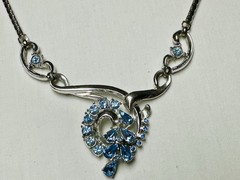 Vintage Mid Century Estate Silver Tone Blue Rhinestone Focal Choker Necklace n03
