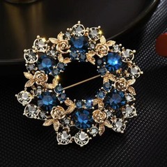 Vintage Crystal Flower Brooch Pin Fashion Suit Pin Corsage Accessories Brooches
