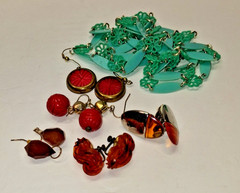 Nice Group Of Vintage Plastic Jewelry Carved Marbled Bakelite Earrings & Others