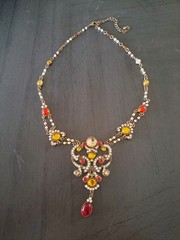VINTAGE NECKLACE WITH FAUX PEARLS ,CITRINE , CRYSTALS ,RUBIES – 13″ LONG-PRETTY!