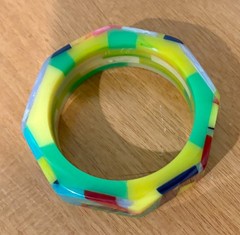 SIGNED SHULTZ BAKELITE BRACELET BANGLE NEW PINK PURPLE BLUE GREEN YELLOW OCTAGON